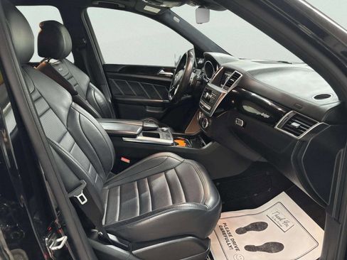 Used 2014 Mercedes-Benz ML 63 AMG 4MATIC image 21