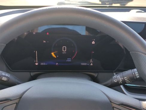 Used 2025 Chevrolet TrailBlazer LT image 11