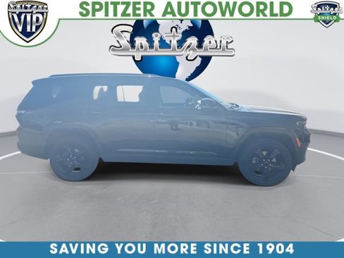 Used 2024 Jeep Grand Cherokee L Altitude AWD/4WD image 10