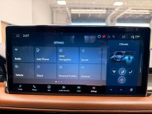 Used 2022 Lincoln Nautilus Reserve AWD/4WD image 36