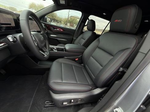 New 2026 Chevrolet Traverse Z71 w/ Driver Confidence Package image 18