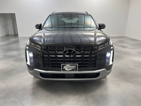 Used 2024 Hyundai Palisade Limited AWD/4WD image 3