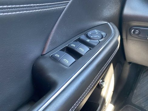 Used 2022 Buick Envision Preferred FWD image 31