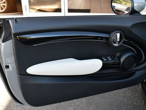 Used 2023 MINI Cooper S w/ Signature Upholstery Package FWD image 11