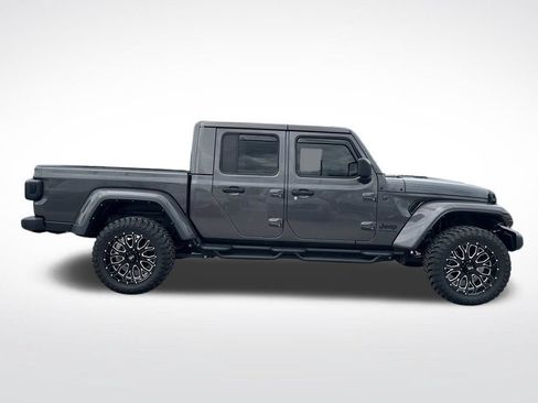 Used 2025 Jeep Gladiator Sport AWD/4WD image 8