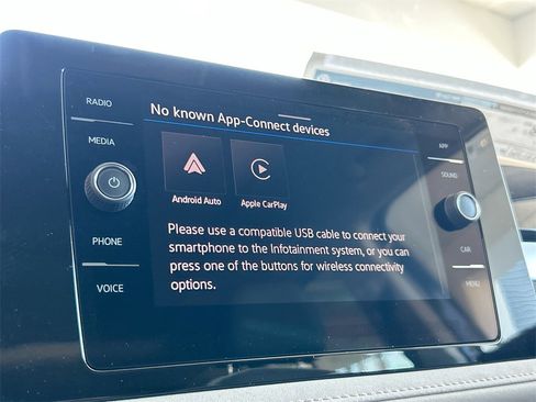 New 2026 Volkswagen Taos SE image 27