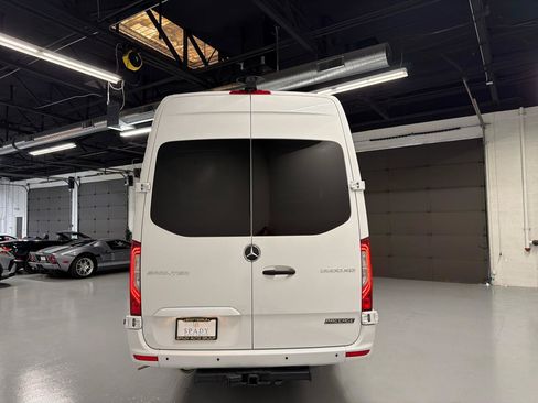 Used 2024 Mercedes-Benz Sprinter 3500 image 6
