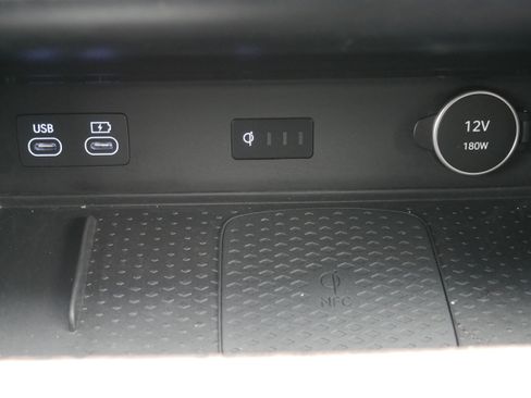 Certified 2025 Genesis GV80 3.5T Prestige image 24