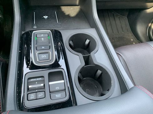 Used 2025 Honda Pilot Black Edition image 53