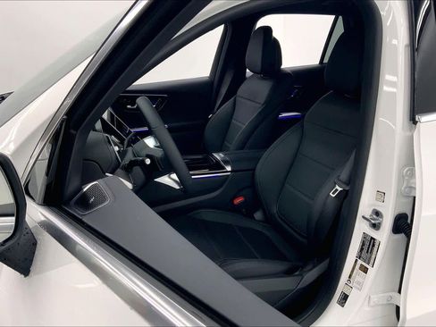 New 2026 Mercedes-Benz GLC 300 image 22