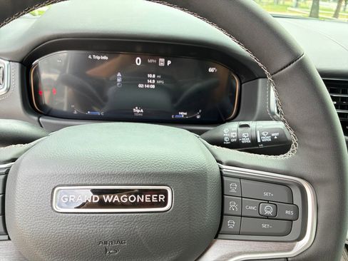 New 2026 Jeep Grand Wagoneer L Limited AWD/4WD image 12