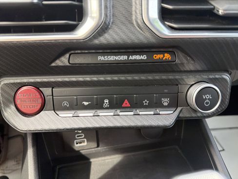 Used 2025 Ford Mustang Premium image 27