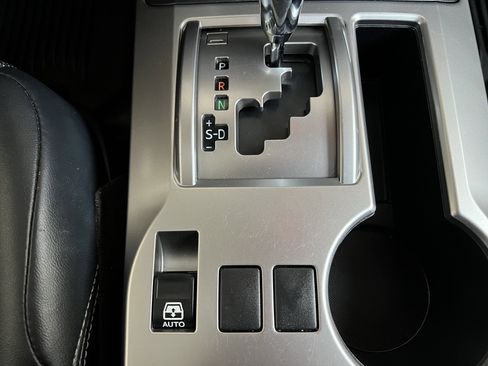 Used 2018 Toyota 4Runner Limited image 32