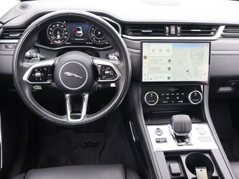 Used 2021 Jaguar F-PACE S image 19