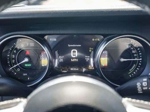 Used 2022 Jeep Wrangler Unlimited Sahara w/ Cold Weather Group image 20