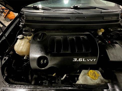 Used 2015 Dodge Journey SXT w/ Flexible Seating Group image 27