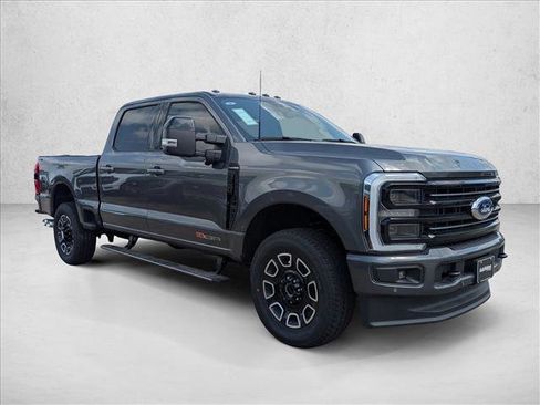 Used 2025 Ford F250 Platinum image 6