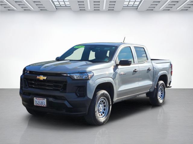 Used 2025 Chevrolet Colorado W/T AWD/4WD image 8
