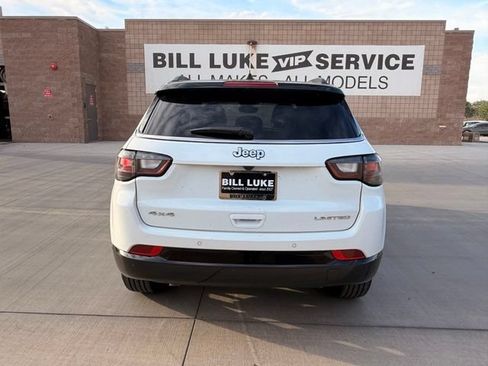 Certified 2025 Jeep Compass Limited w/ Elite Group AWD/4WD image 8