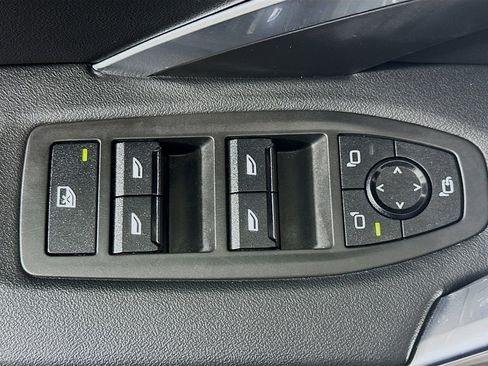 Used 2025 BMW X1 xDrive28i image 15