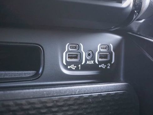 Used 2024 RAM 2500 Rebel AWD/4WD image 27