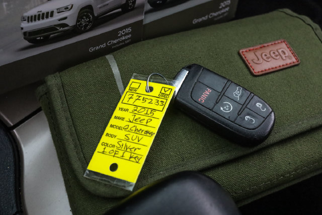 Used 2015 Jeep Grand Cherokee Limited AWD/4WD image 81