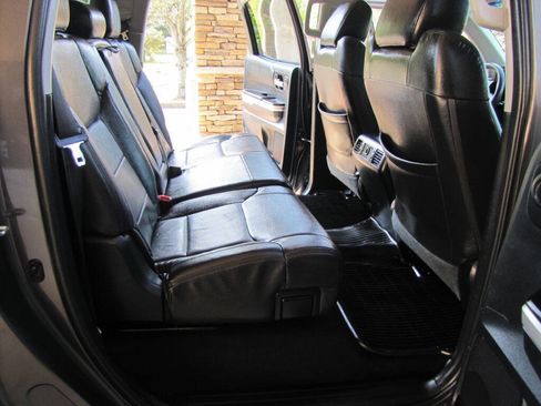 Used 2016 Toyota Tundra SR5 w/ SR5 Upgrade Package image 19