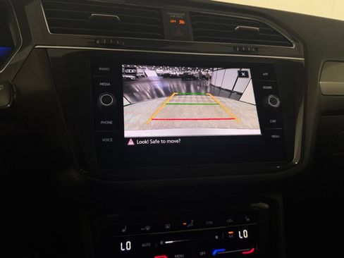 Used 2023 Volkswagen Tiguan SE R-Line FWD image 19