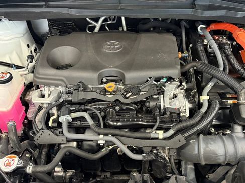 Certified 2021 Toyota Sienna XSE image 38