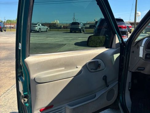 Used 1998 Chevrolet Silverado 1500 2WD Regular Cab image 19