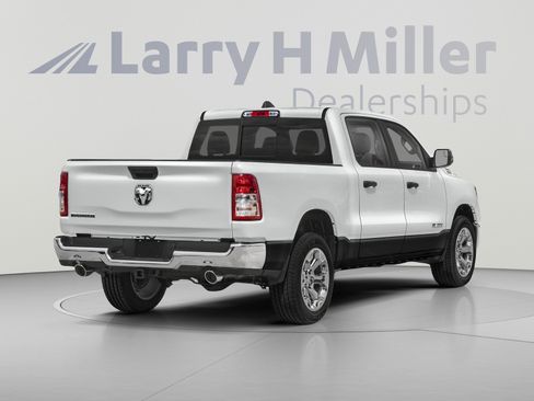 Used 2024 RAM 1500 Big Horn AWD/4WD image 3