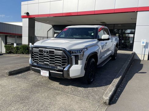 Used 2025 Toyota Tundra Platinum w/ TRD Off-Road Package AWD/4WD image 3