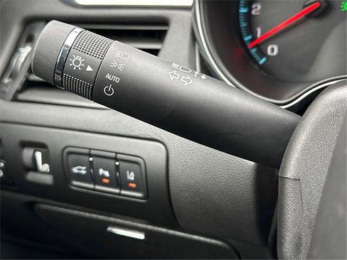 Used 2015 Chevrolet Impala LTZ image 19