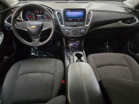 Used 2020 Chevrolet Malibu LT image 18