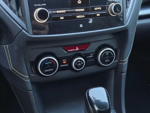 Used 2022 Subaru Crosstrek 2.5i Sport w/ Moonroof Package image 31