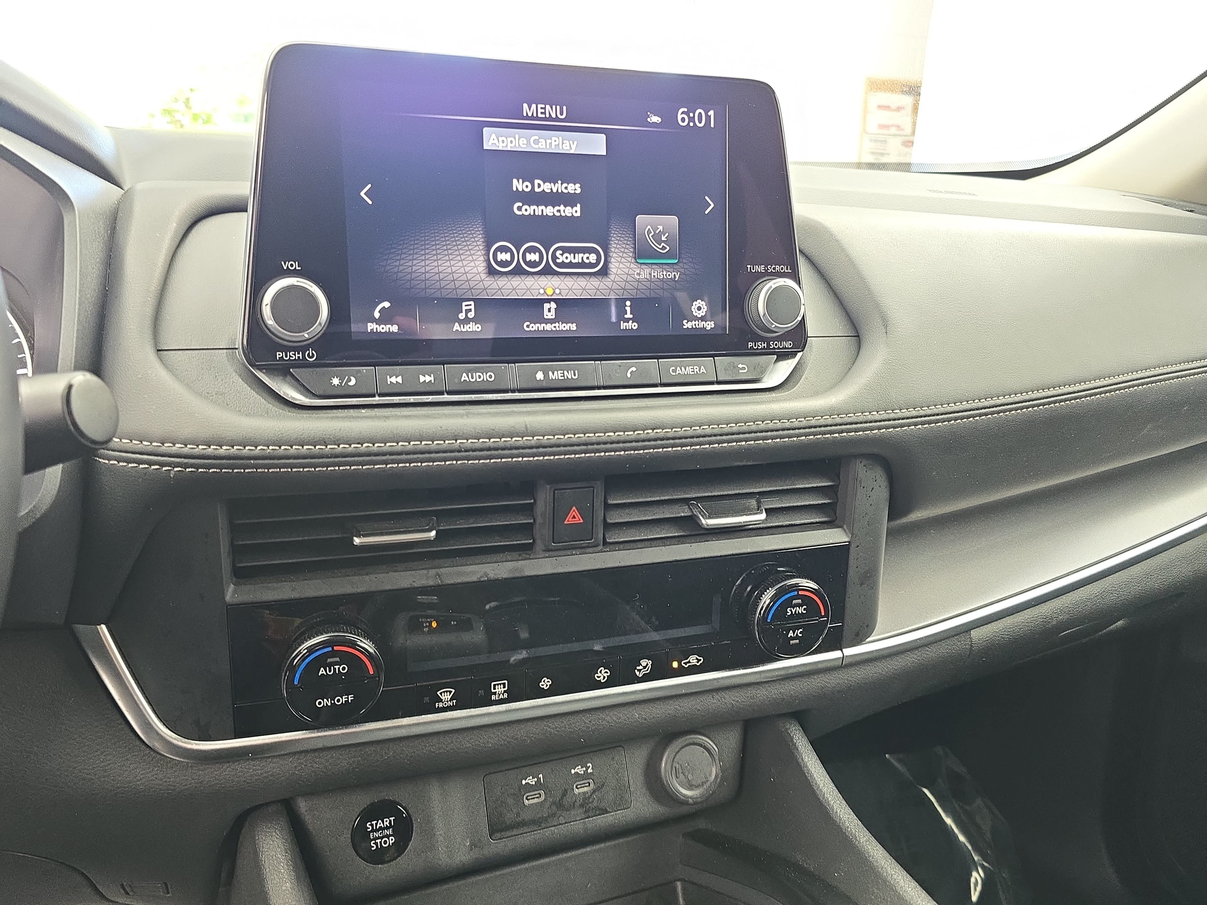 Certified 2025 Nissan Rogue SV FWD image 20
