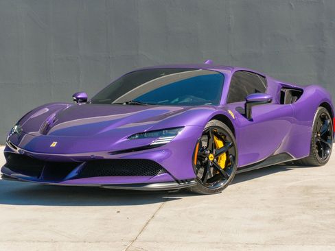 Used 2022 Ferrari SF90 Stradale image 3