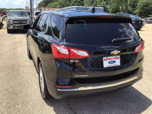 Used 2019 Chevrolet Equinox LT FWD image 12