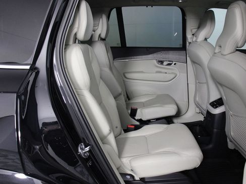 Used 2023 Volvo XC90 T8 Ultimate w/ Protection Package Premier AWD/4WD image 30
