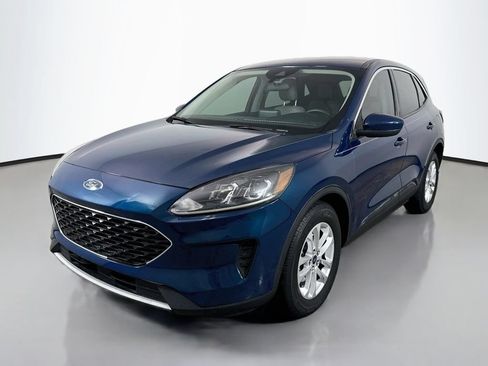 Used 2020 Ford Escape SE FWD image 3