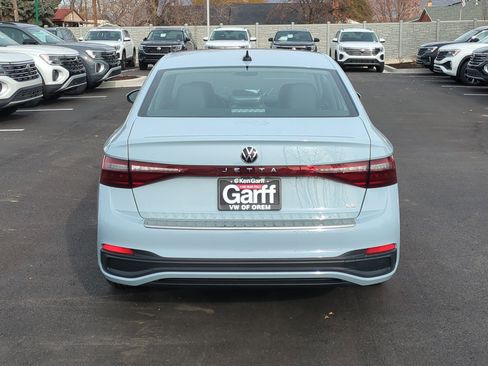 New 2026 Volkswagen Jetta SE image 7