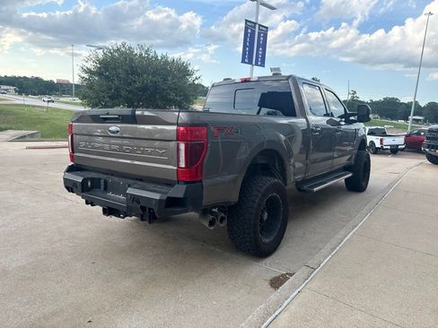 Used 2022 Ford F250 Lariat w/ Lariat Ultimate Package AWD/4WD image 7
