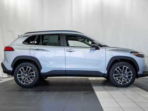 New 2026 Toyota Corolla Cross XLE image 3