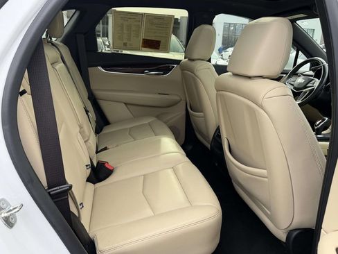 Used 2019 Cadillac XT5 Luxury image 13