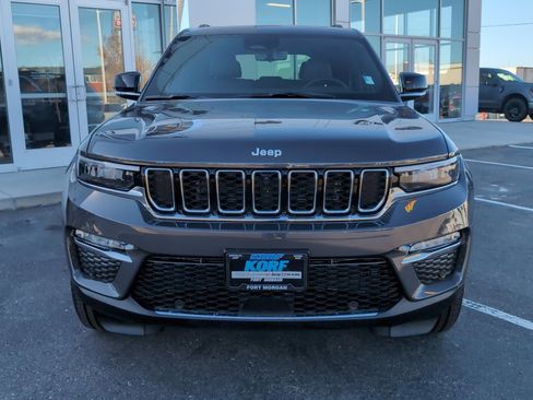 New 2025 Jeep Grand Cherokee Limited w/ Luxury Tech Group II image 2