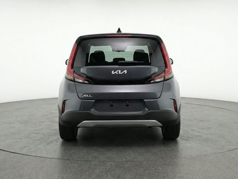 Used 2025 Kia Soul LX w/ LX Technology Package FWD image 7