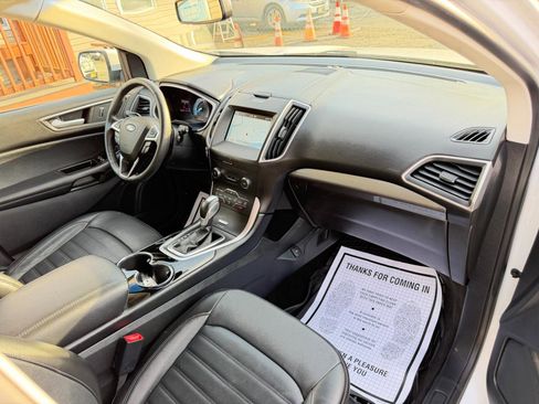 Used 2016 Ford Edge SEL w/ Equipment Group 201A AWD/4WD image 43