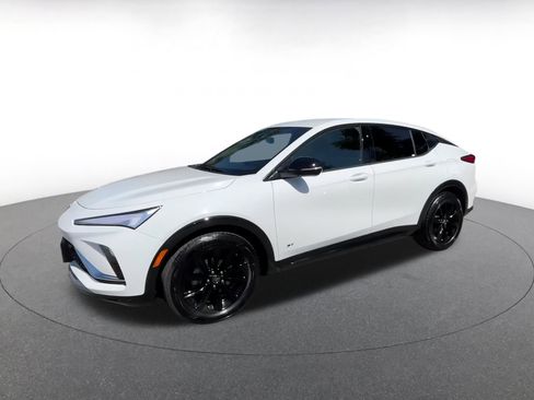 Used 2025 Buick Envista Sport Touring image 8