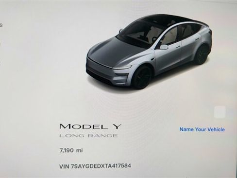 Used 2026 Tesla Model Y 2WD image 36