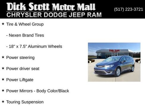 Used 2017 Chrysler Pacifica Touring Plus w/ Tire & Wheel Group FWD image 17